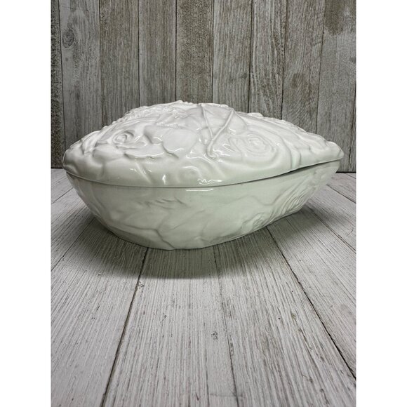 Vintage White Ceramic Large Dish with Lid Angel Cupid Made in Italy 8" Long 7345 - Picture 3 of 11